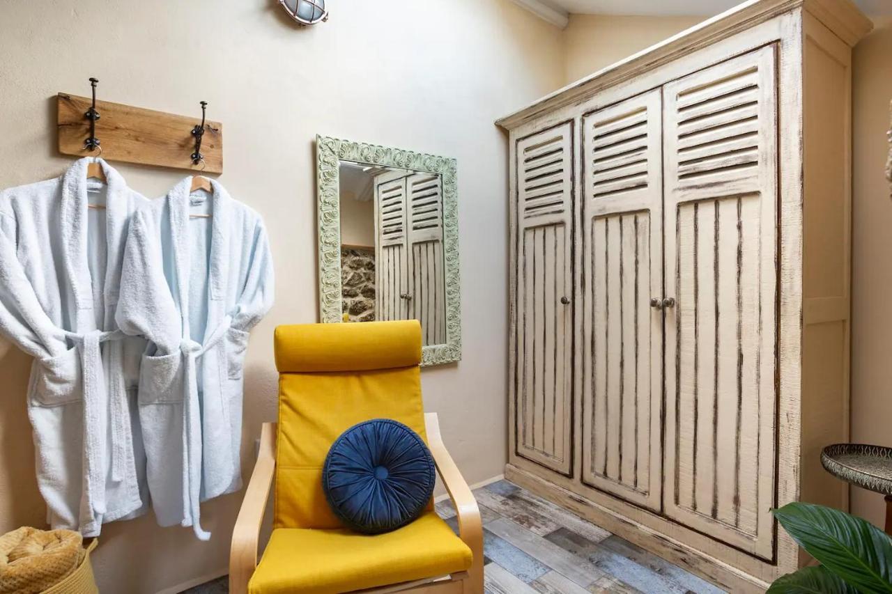 Holiday home The Olde Piggery, On The Coast, Zennor, St Ives *